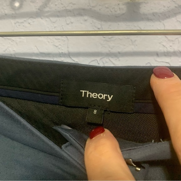 Theory Tohni Crunch Wash Linen Blend Lined Shorts - Picture 2 of 6